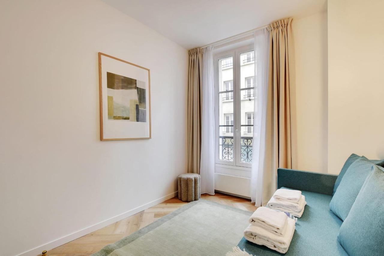 Stunning Fully Renovated Apartment 8P Paris 11 Exterior foto